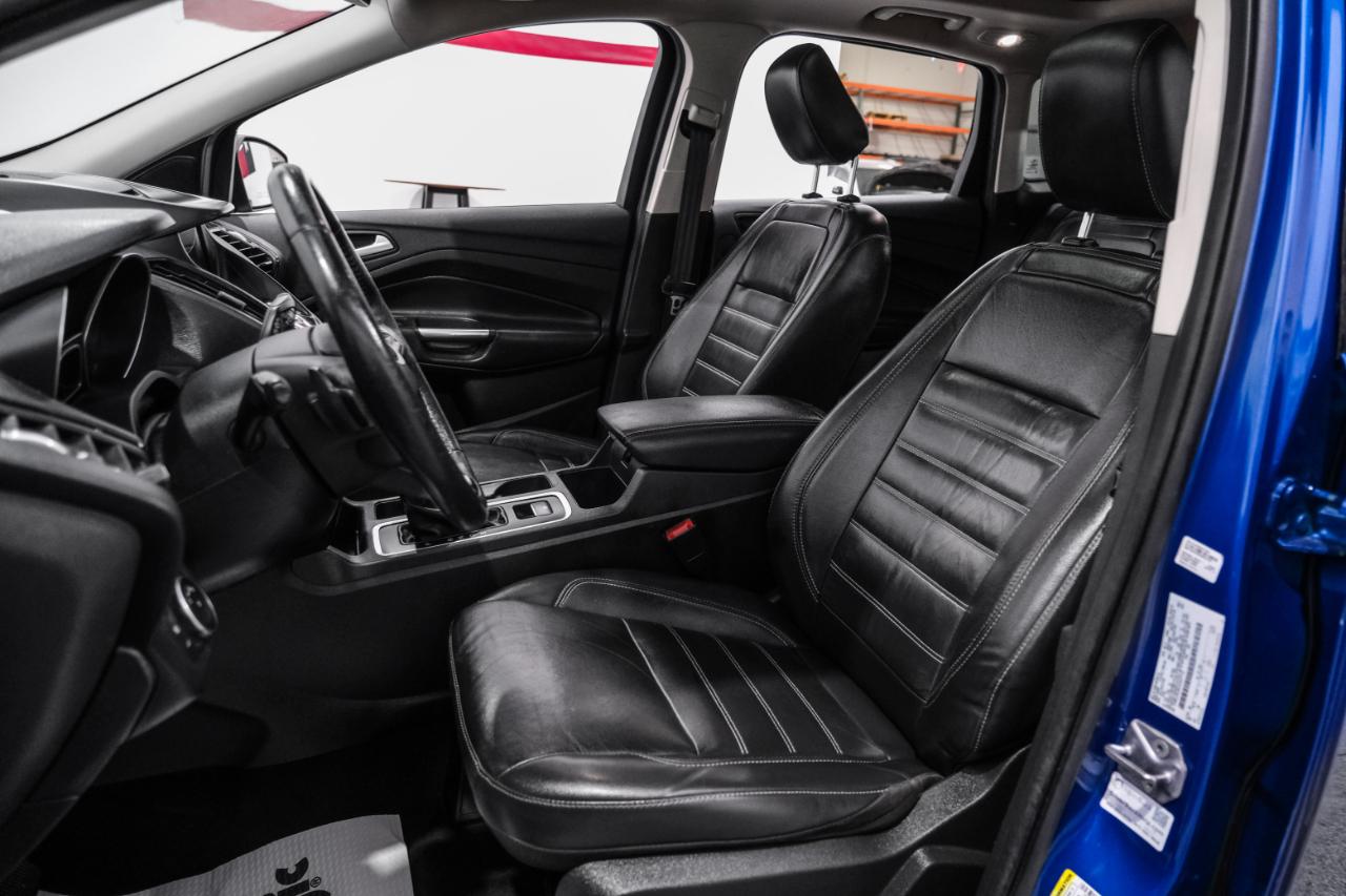Ford Escape Titanium 4WD 2018