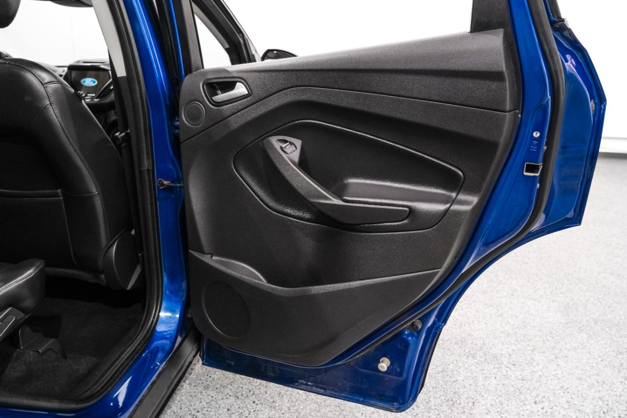 Ford Escape Titanium 4WD 2018