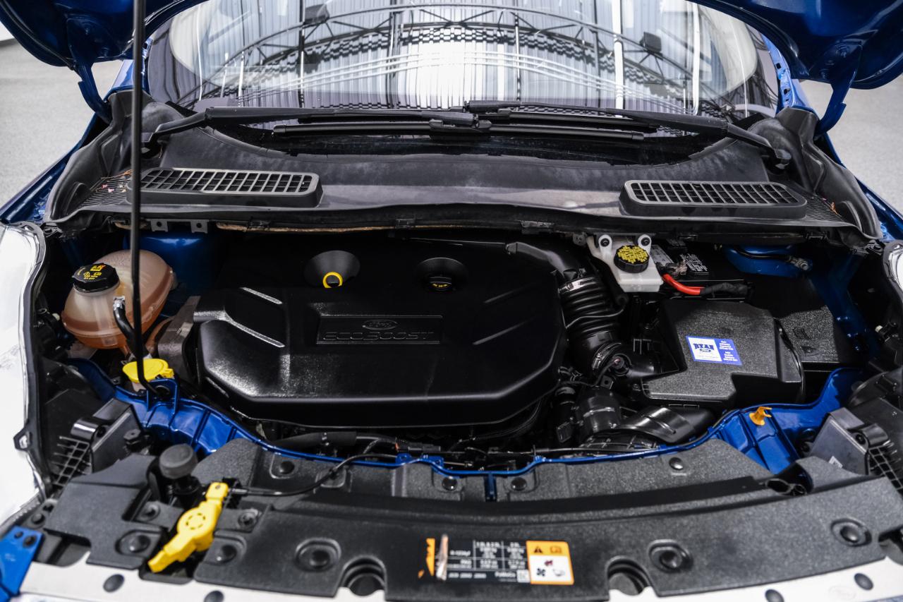 Ford Escape Titanium 4WD 2018