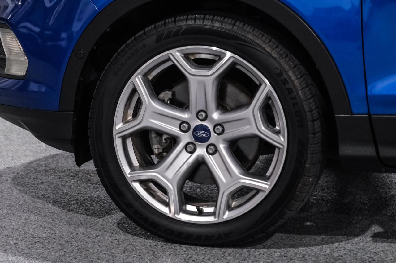 Ford Escape Titanium 4WD 2018