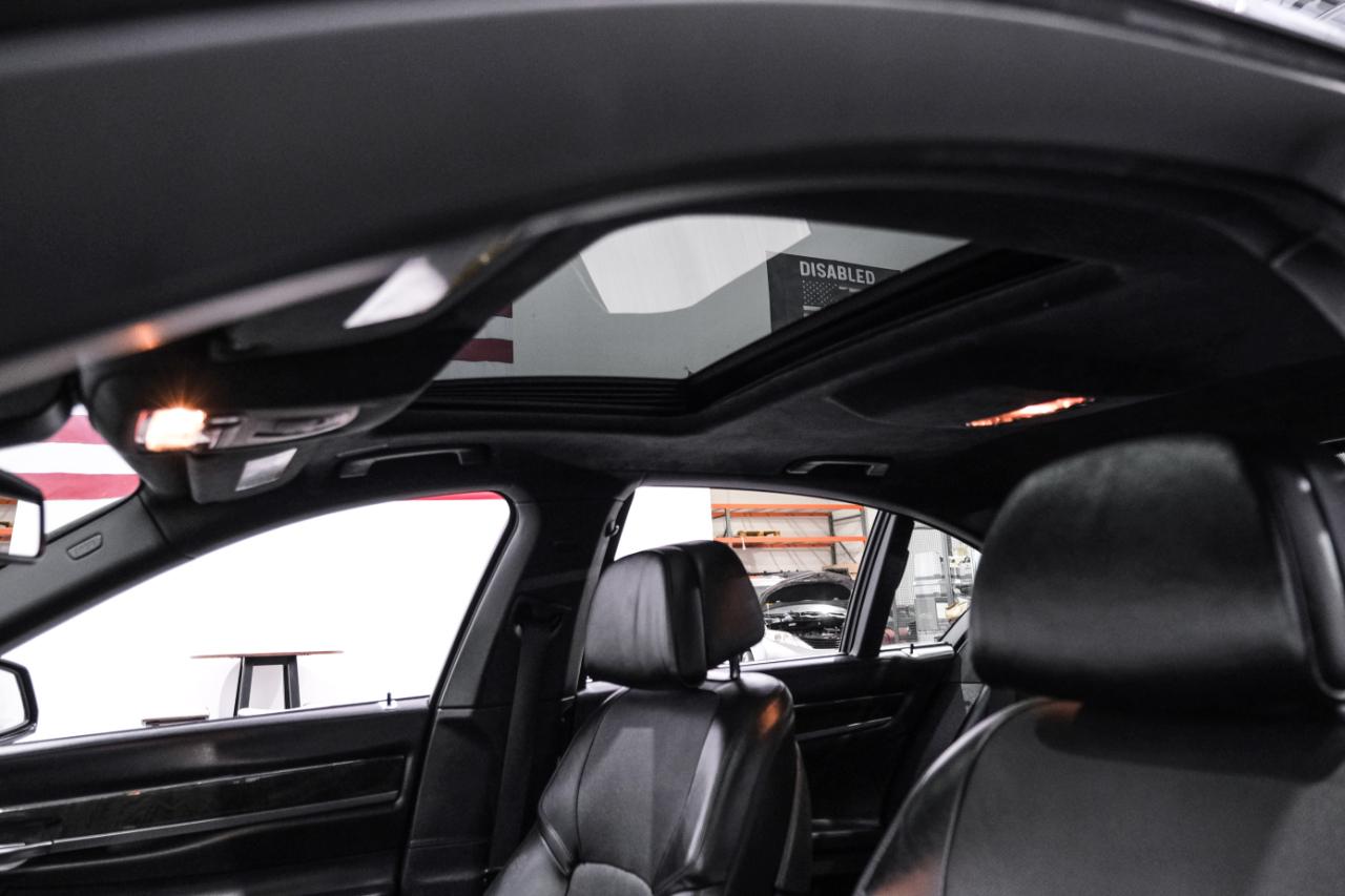 BMW 7 Series 4dr Sdn ALPINA B7 SWB RWD 2015