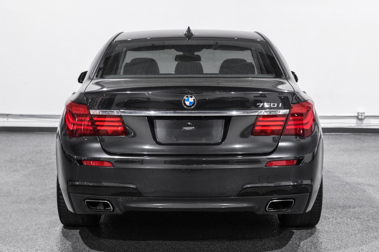 BMW 7 Series 4dr Sdn ALPINA B7 SWB RWD 2015
