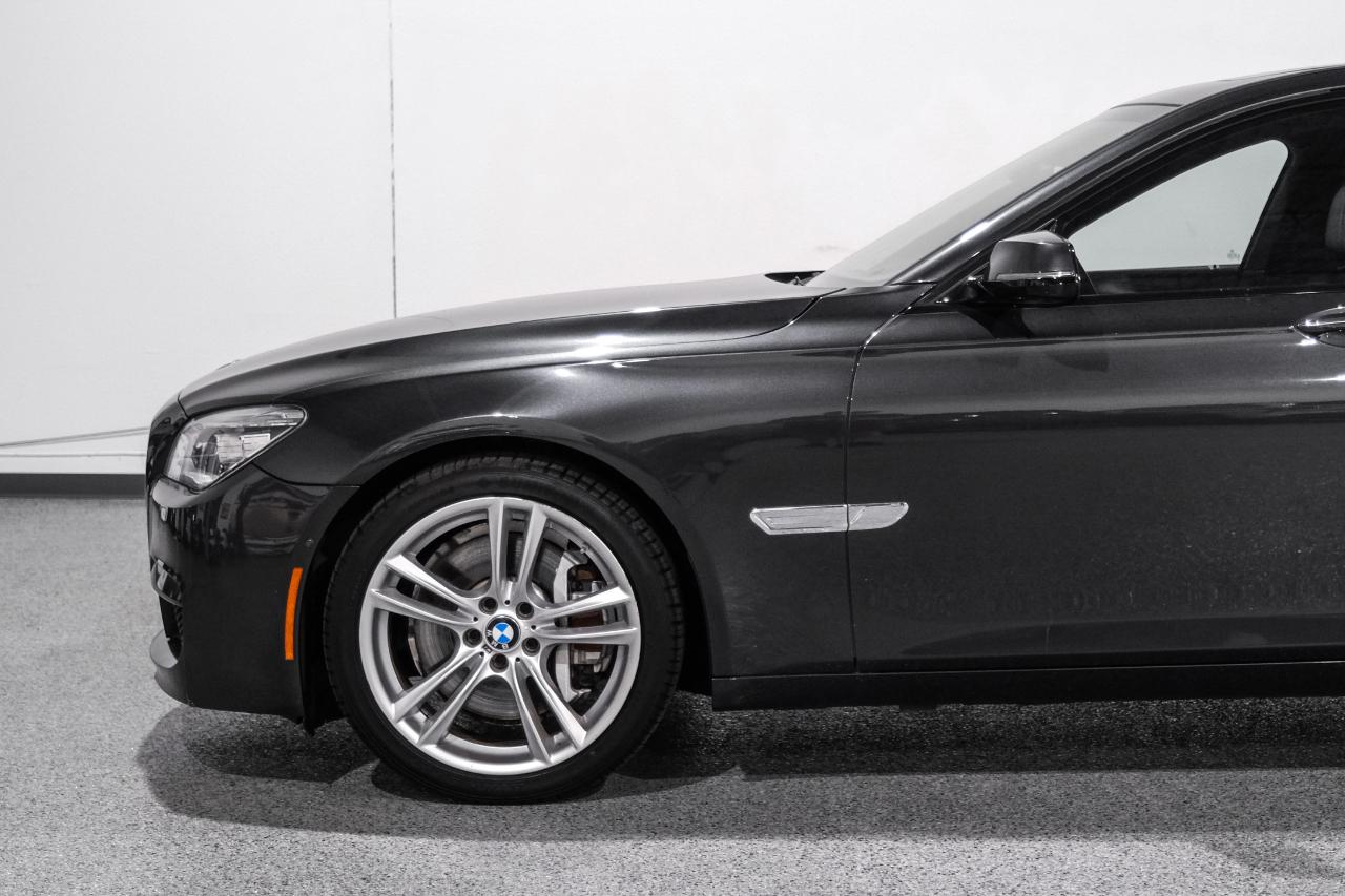 BMW 7 Series 4dr Sdn ALPINA B7 SWB RWD 2015