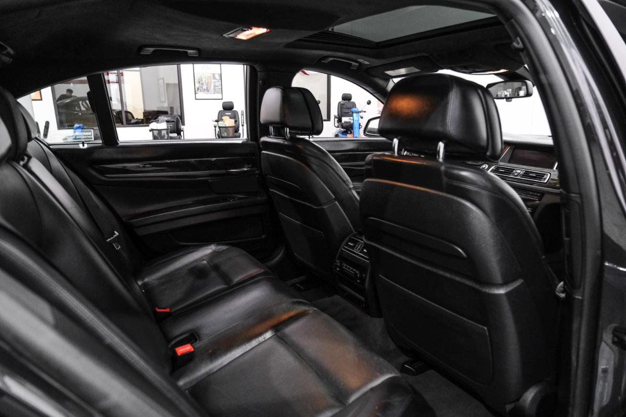 BMW 7 Series 4dr Sdn ALPINA B7 SWB RWD 2015