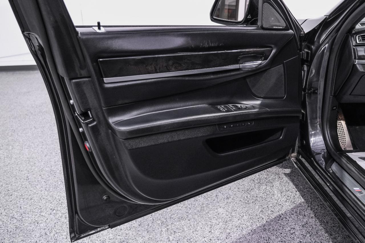 BMW 7 Series 4dr Sdn ALPINA B7 SWB RWD 2015