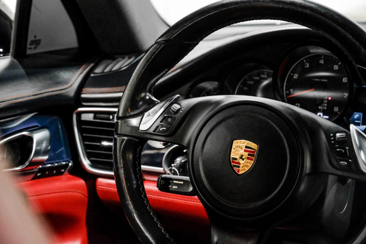 Porsche Panamera 4dr HB 4 2015