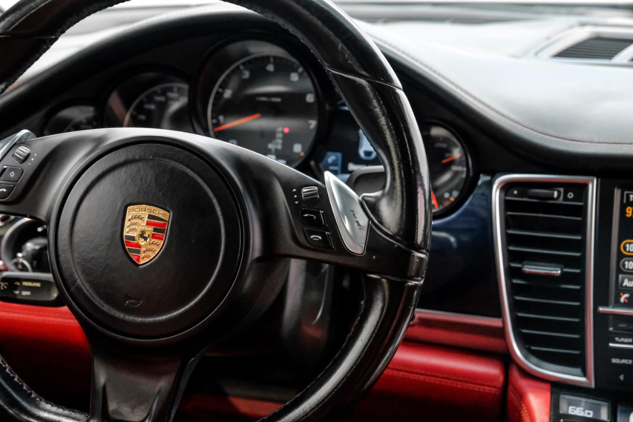 Porsche Panamera 4dr HB 4 2015