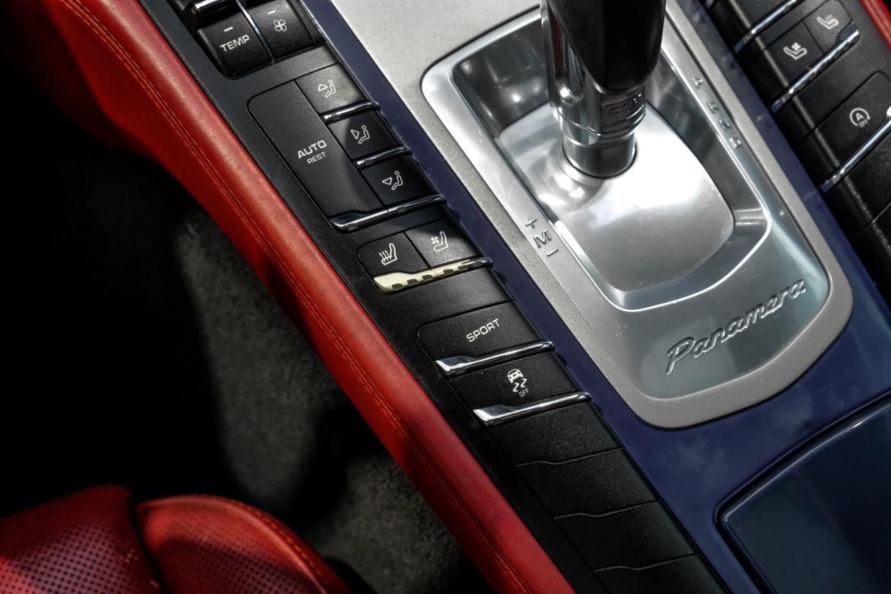 Porsche Panamera 4dr HB 4 2015