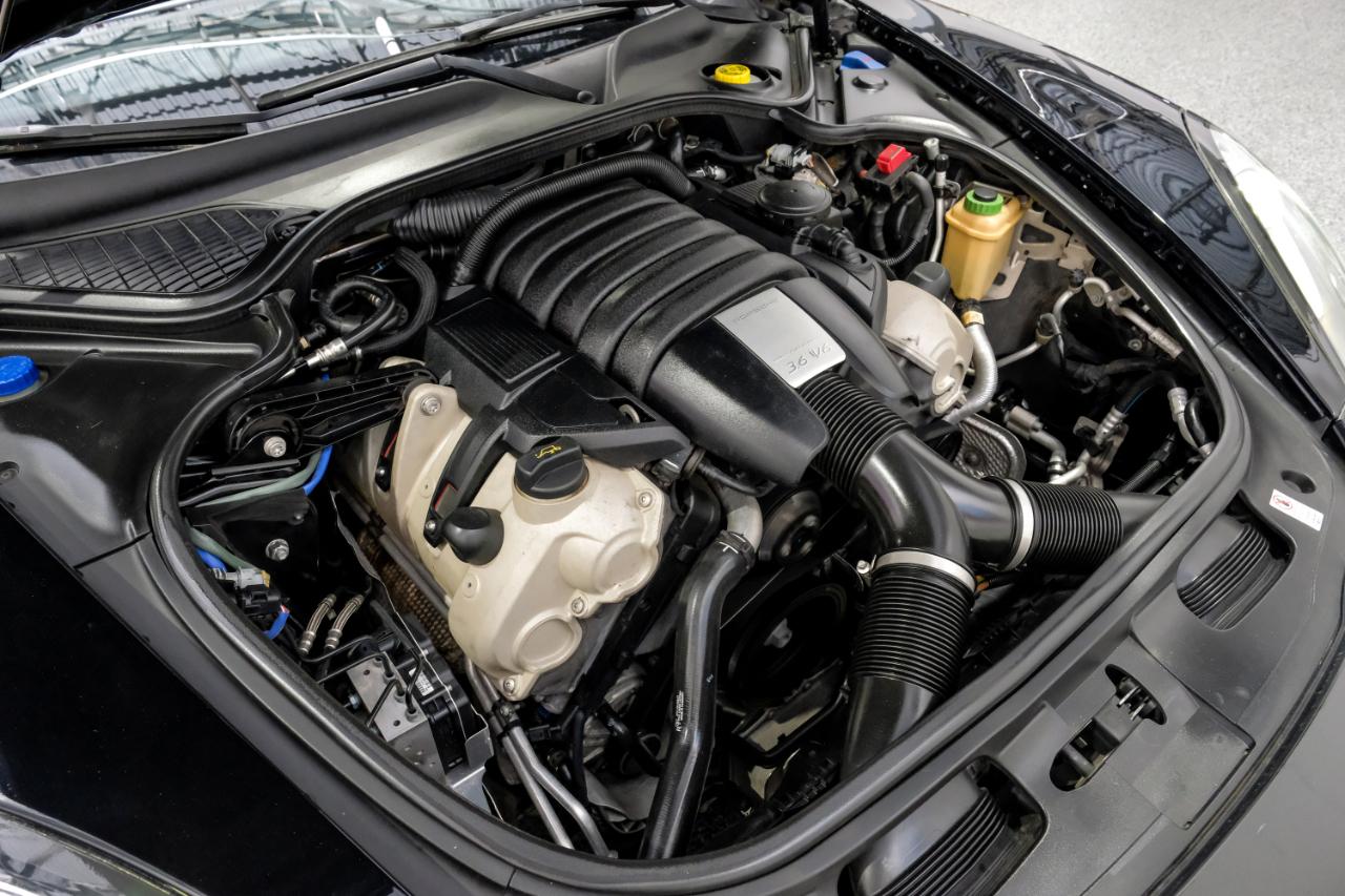 Porsche Panamera 4dr HB 4 2015