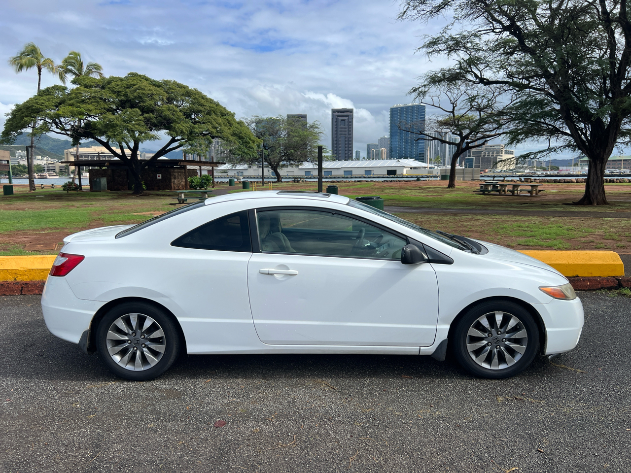 Honda Civic EX Coupe AT with Navigation 2007