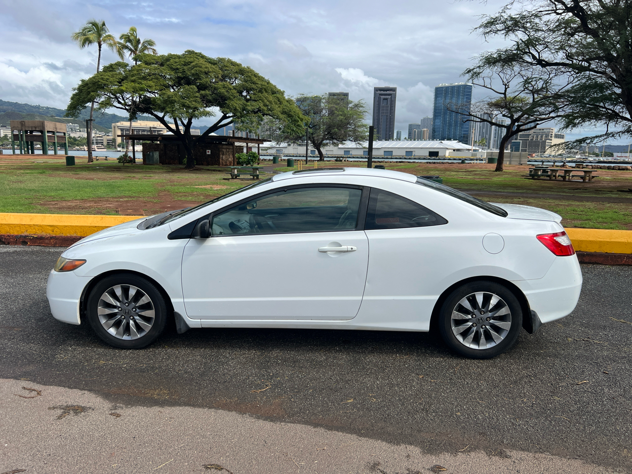 Honda Civic EX Coupe AT with Navigation 2007