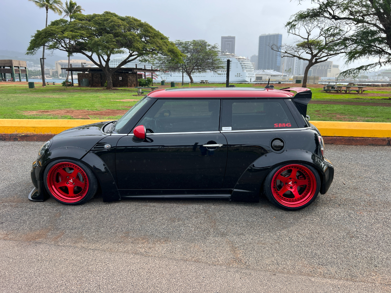 MINI Cooper John Cooper Works 2013