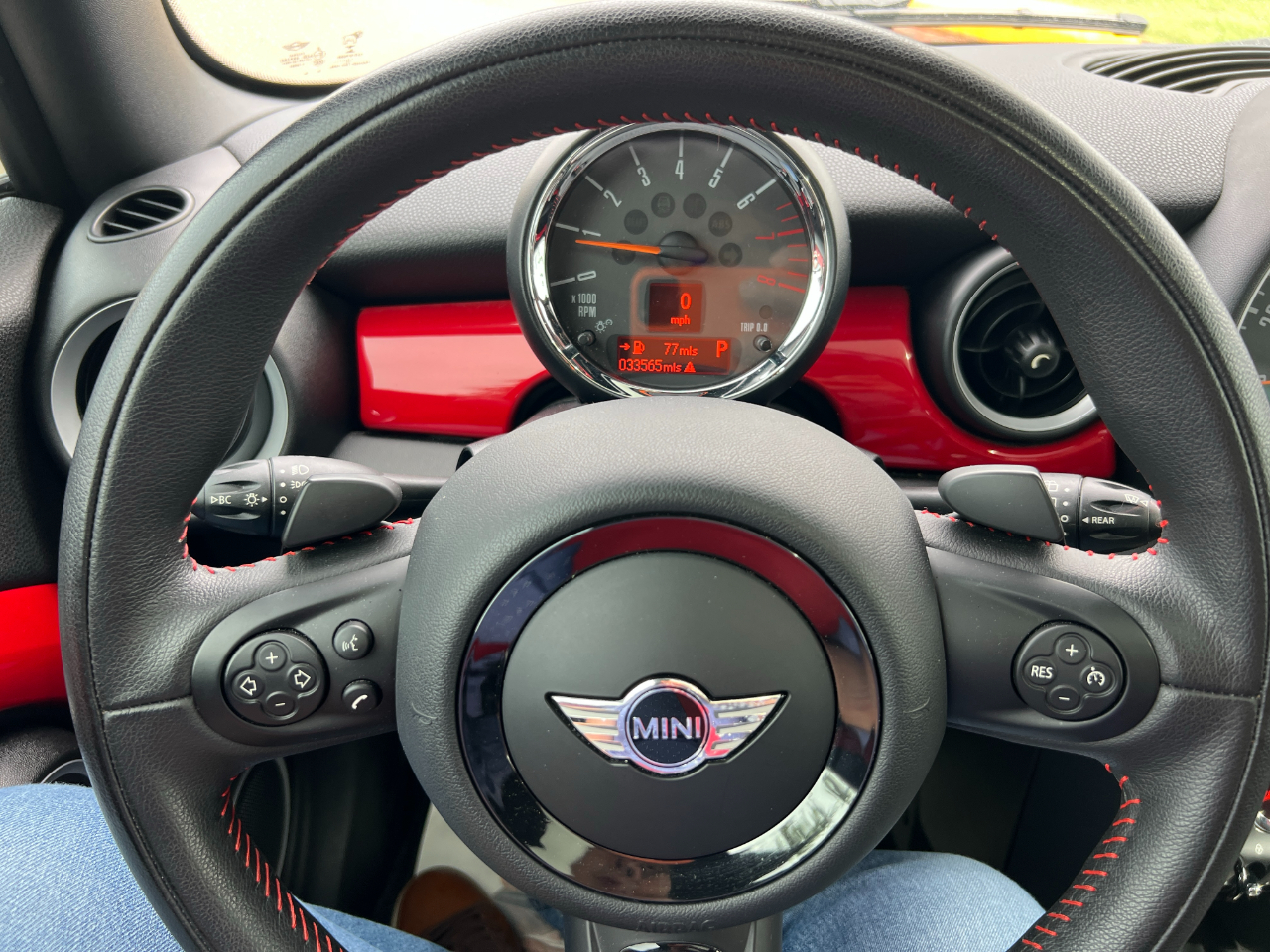 MINI Cooper John Cooper Works 2013