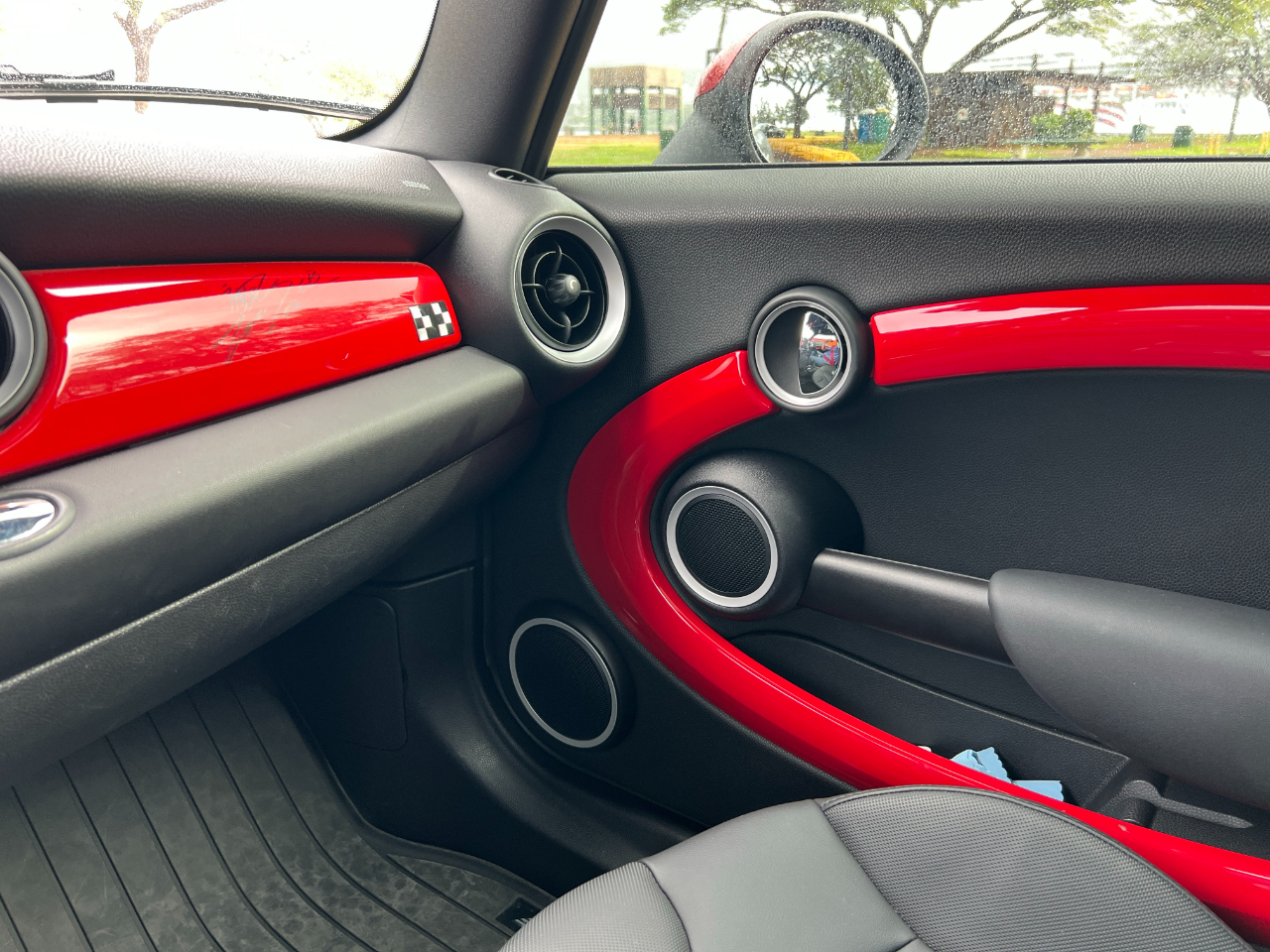 MINI Cooper John Cooper Works 2013