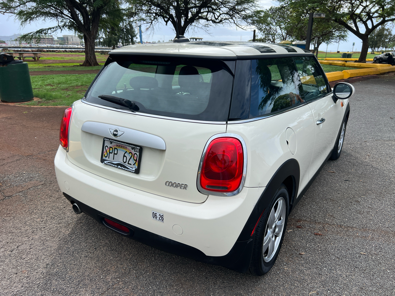 MINI Cooper Base 2D Hatchback 2015