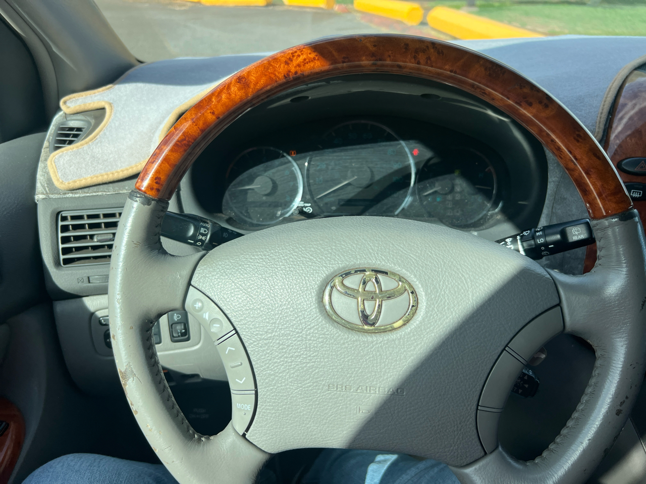 Toyota Sienna XLE Limited FWD 2008