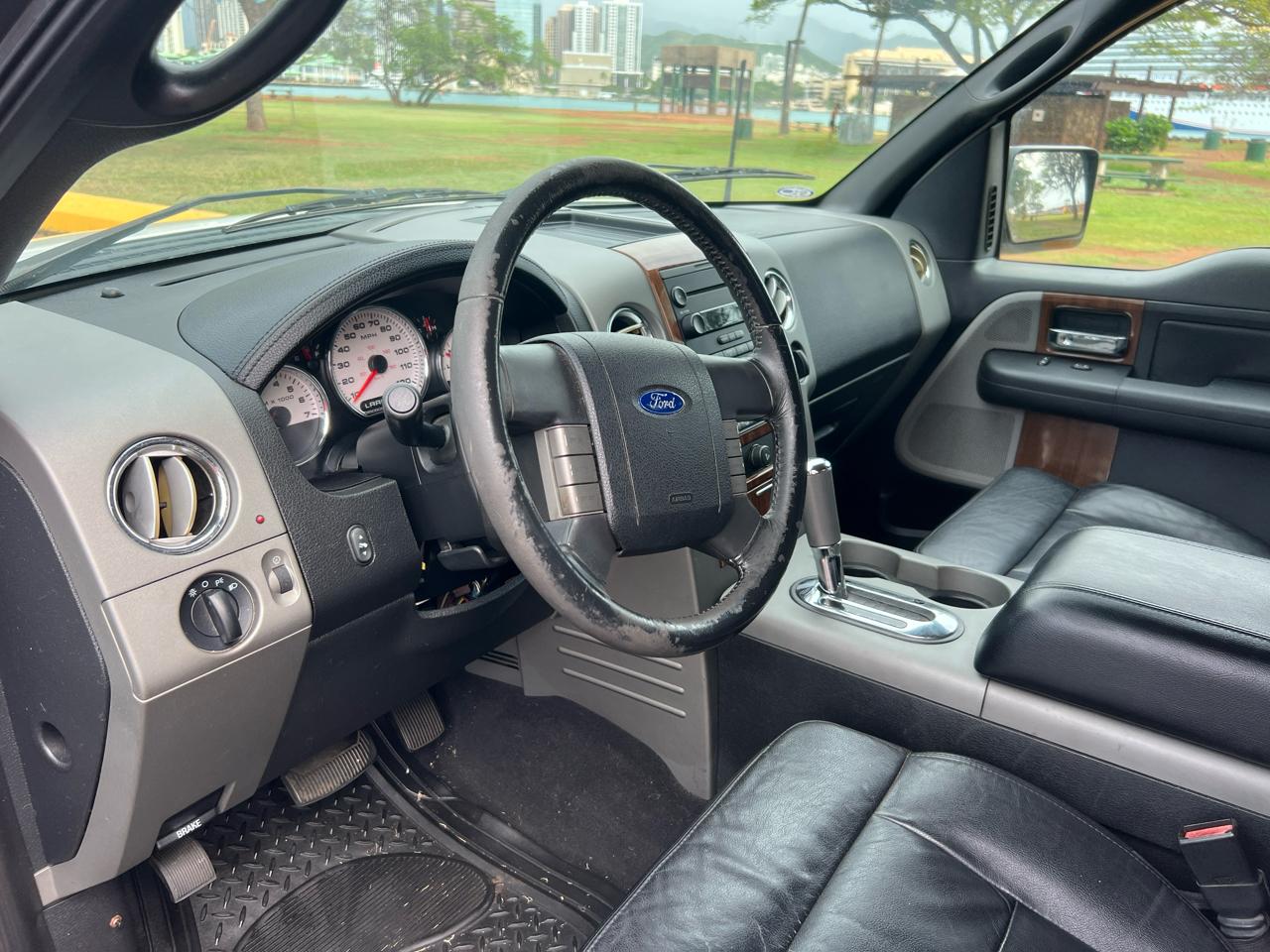 Ford F-150 2WD SuperCrew 145" Lariat 2004