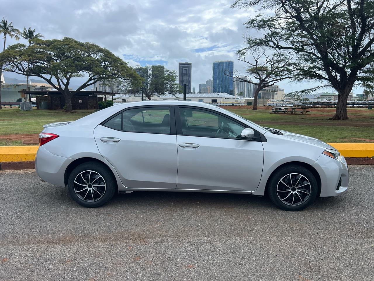Toyota Corolla S Premium CVT 2016