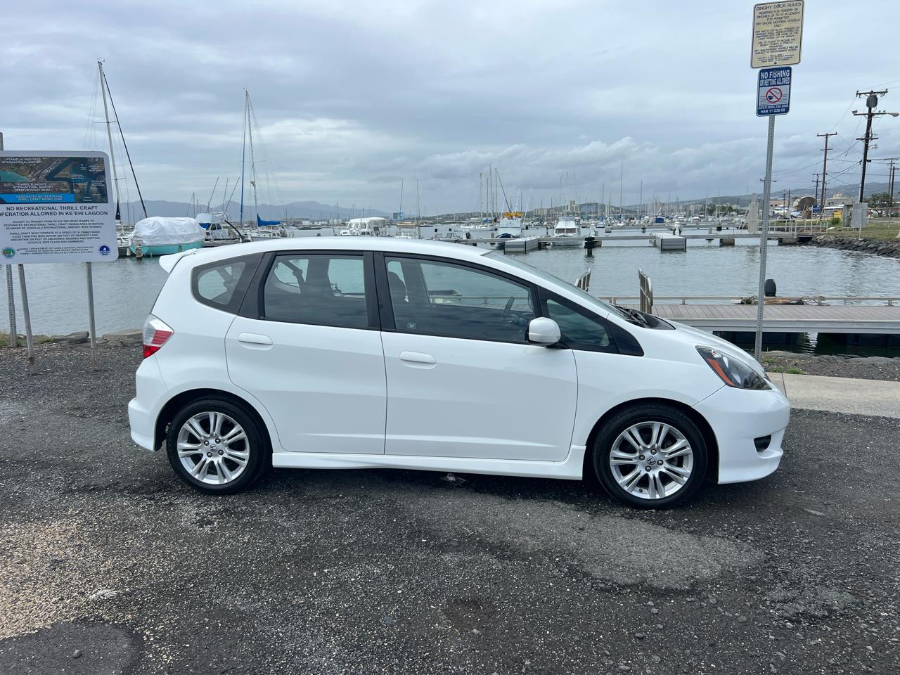 Honda Fit Sport 5-Speed AT 2012