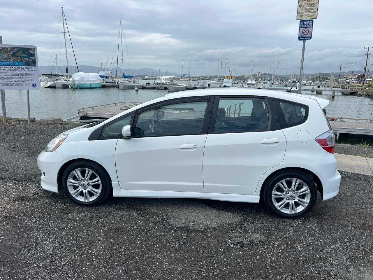 Honda Fit Sport 5-Speed AT 2012