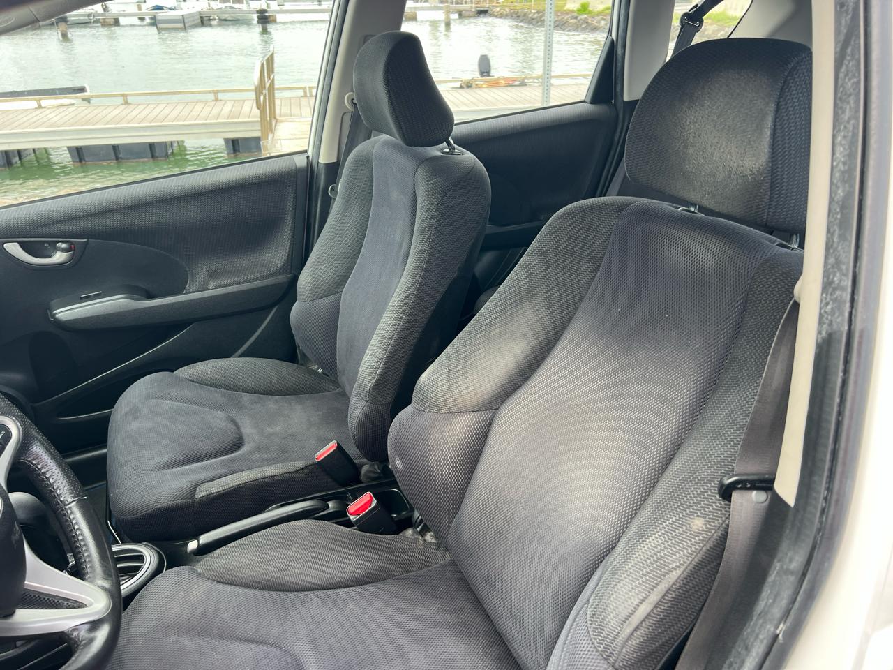 Honda Fit Sport 5-Speed AT 2012