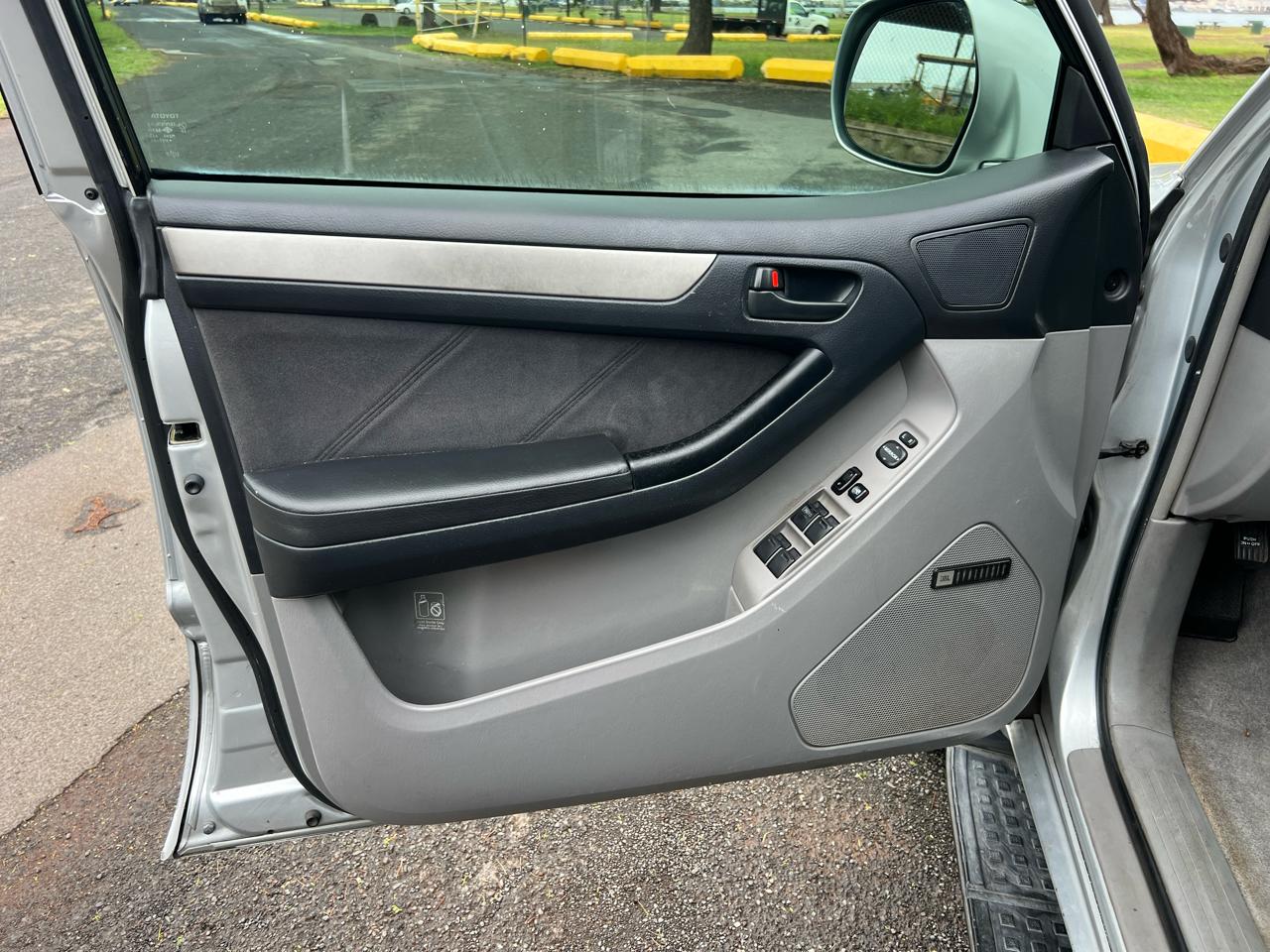 Toyota 4Runner SR5 2WD 2003