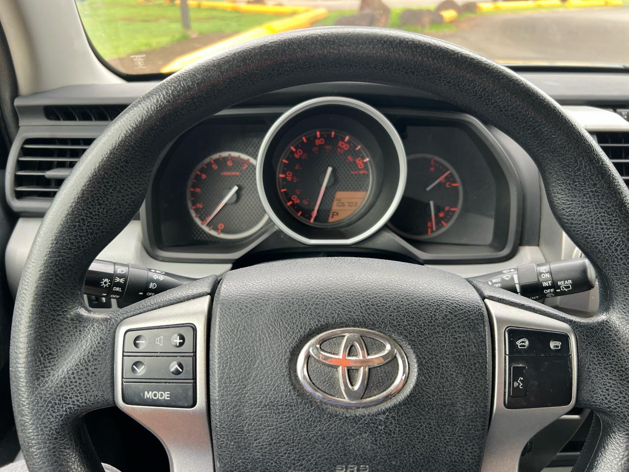 Toyota 4Runner SR5 4WD 2012