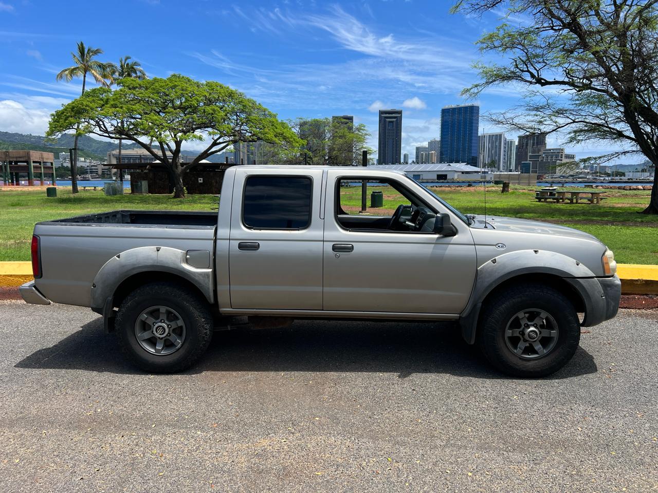 Nissan Frontier 2WD Crew Cab SWB Auto S 2001