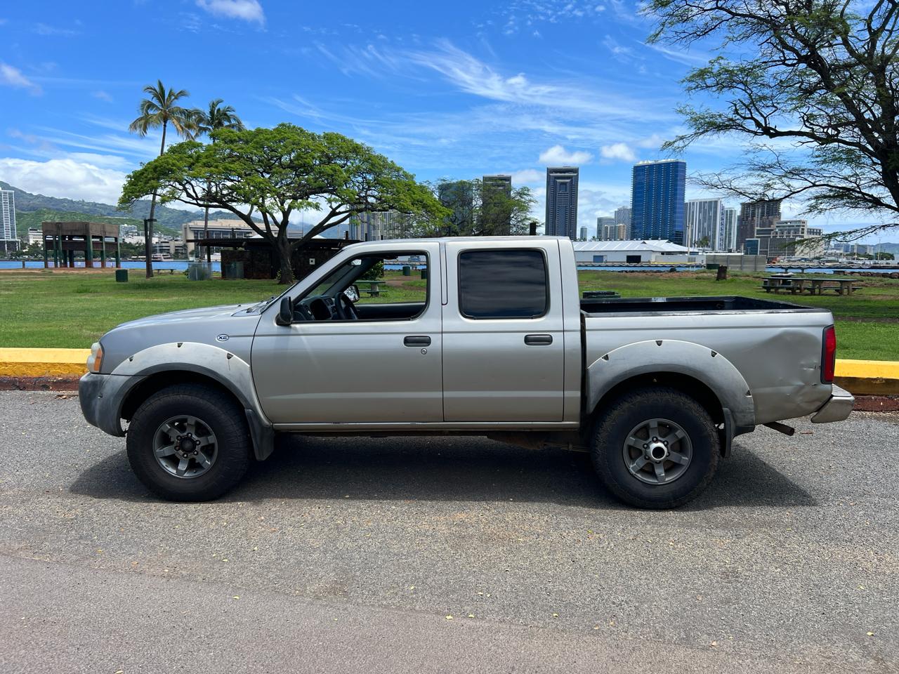 Nissan Frontier 2WD Crew Cab SWB Auto S 2001