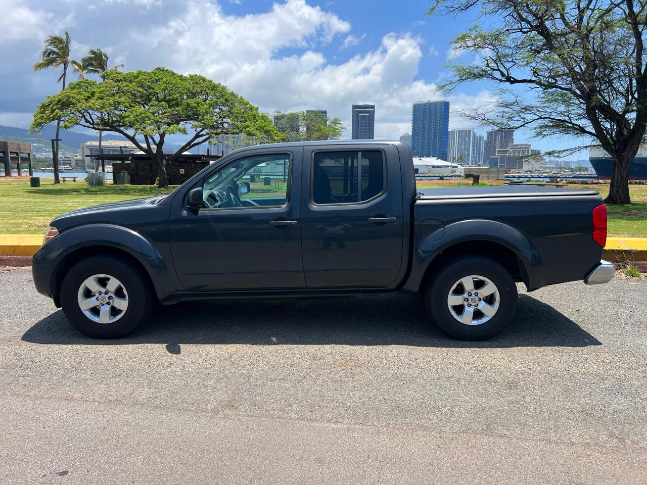 Nissan Frontier 2WD Crew Cab SWB Auto SV 2012