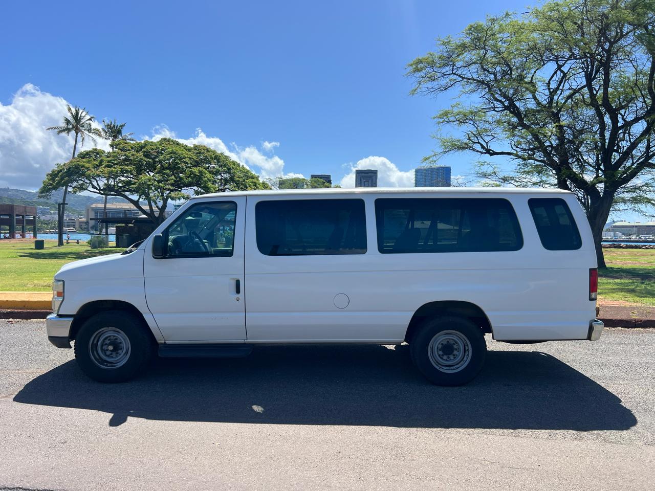 2014 Ford E-Series Econoline Wagon XL