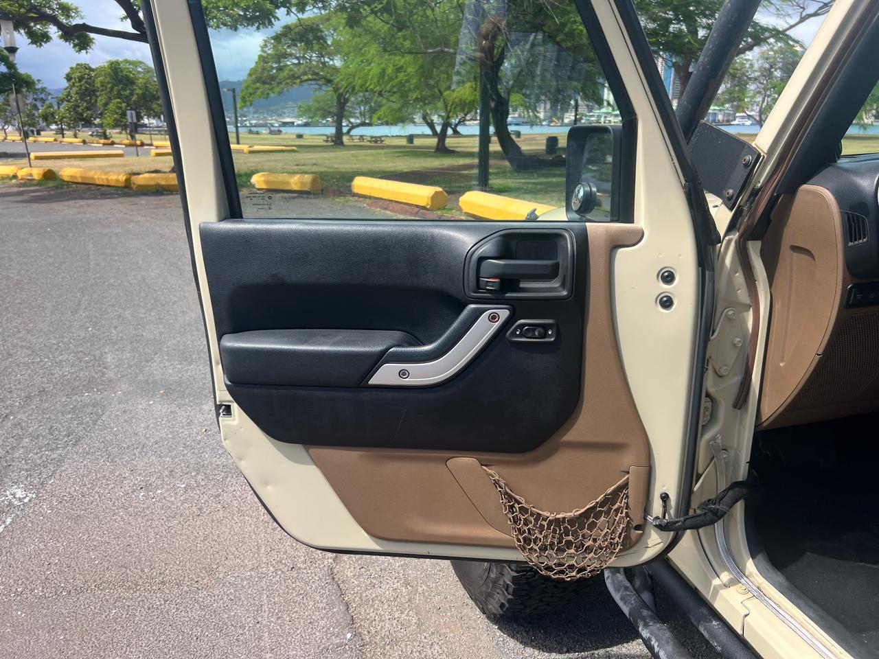 Jeep Wrangler Unlimited Rubicon 4WD 2011