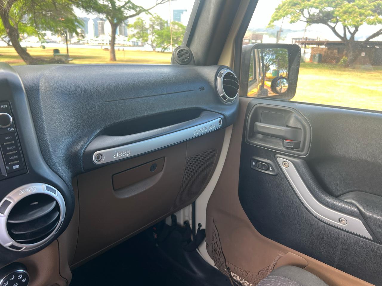 Jeep Wrangler Unlimited Rubicon 4WD 2011
