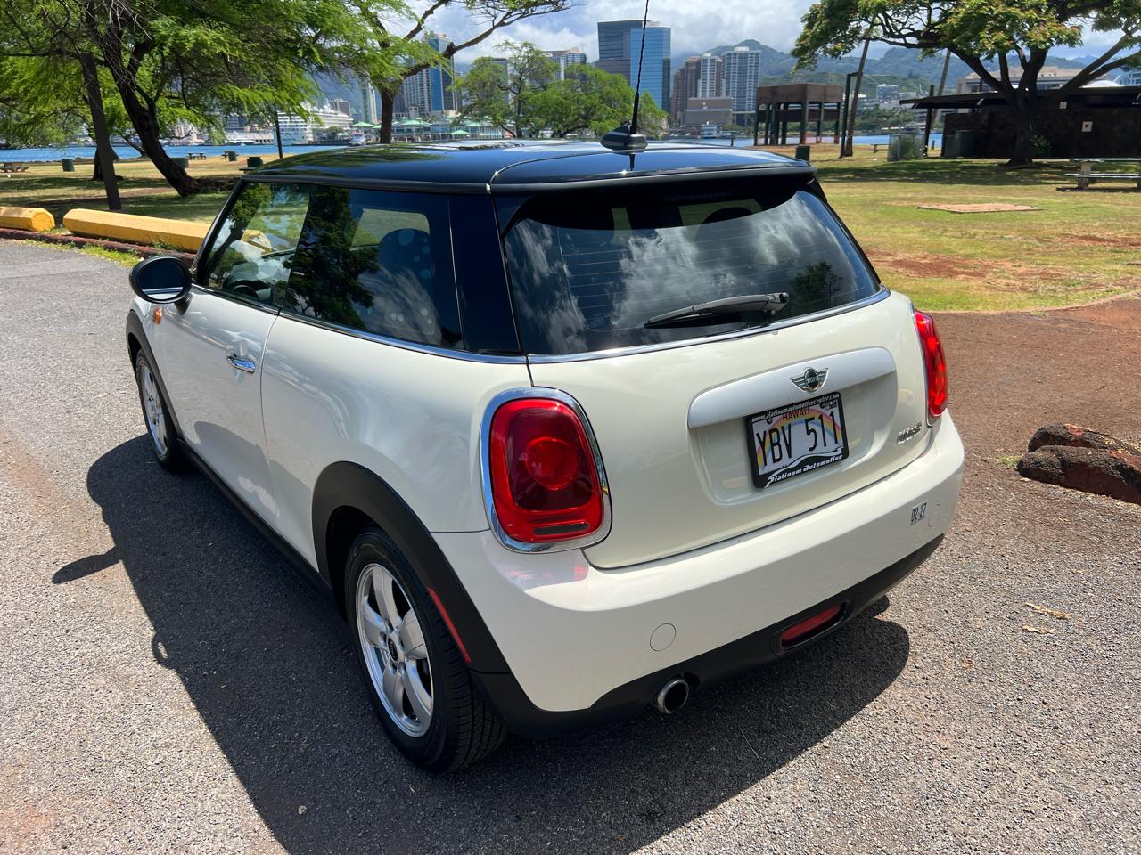 MINI Cooper Base 2015