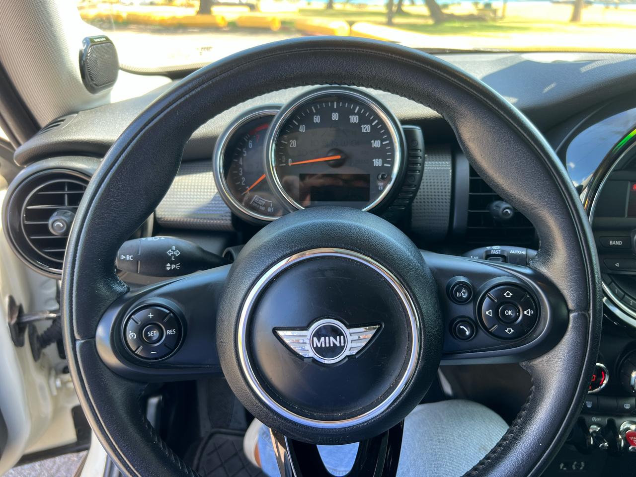 MINI Cooper Base 2015