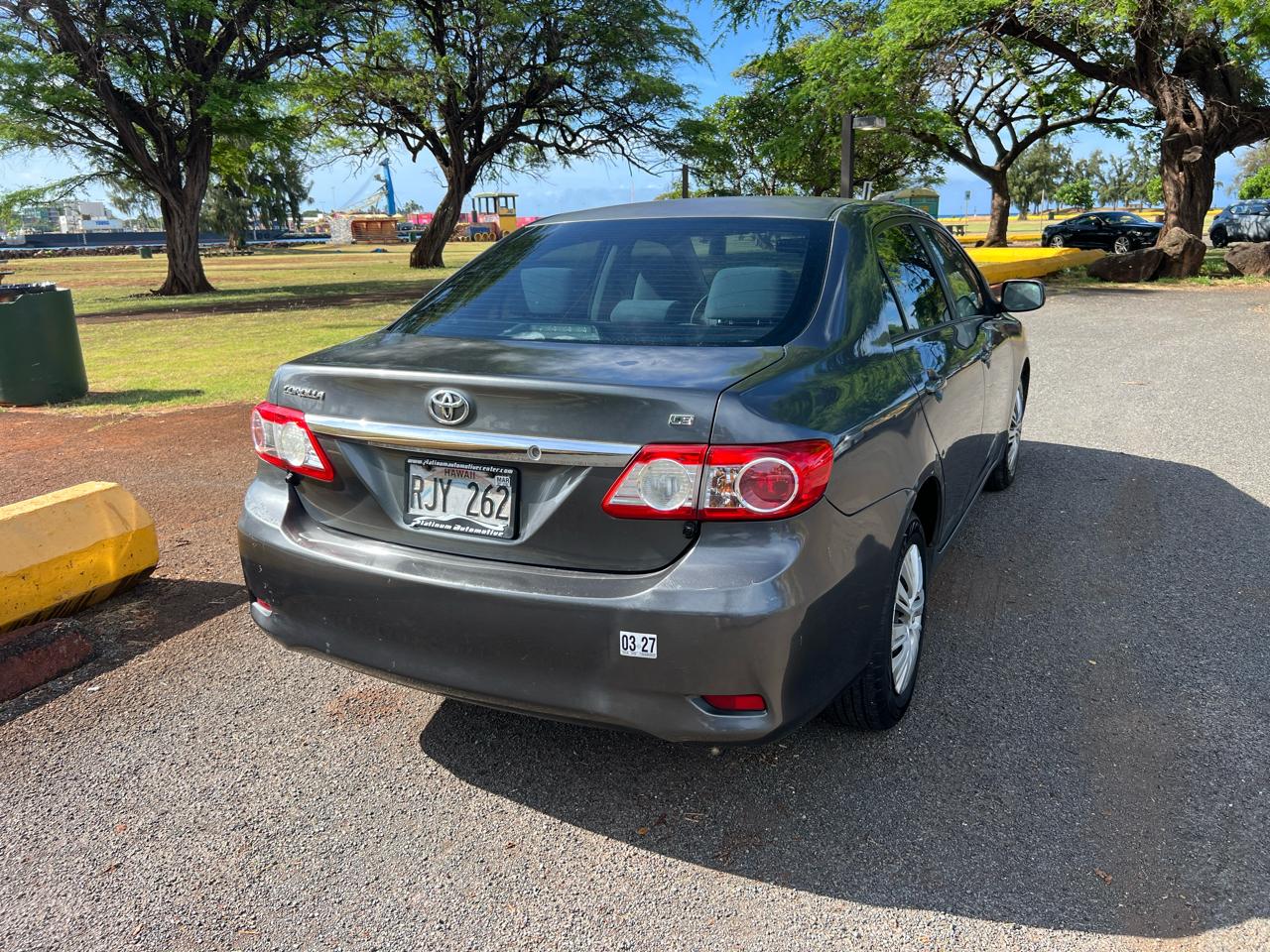 Toyota Corolla 4dr Sdn LE Auto (Natl) 2011