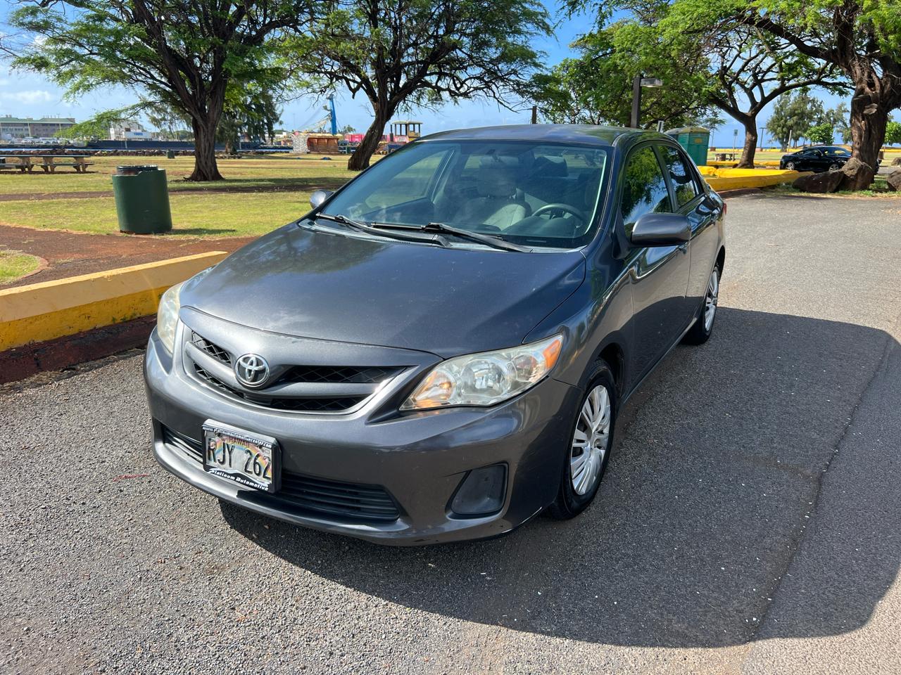 Toyota Corolla 4dr Sdn LE Auto (Natl) 2011