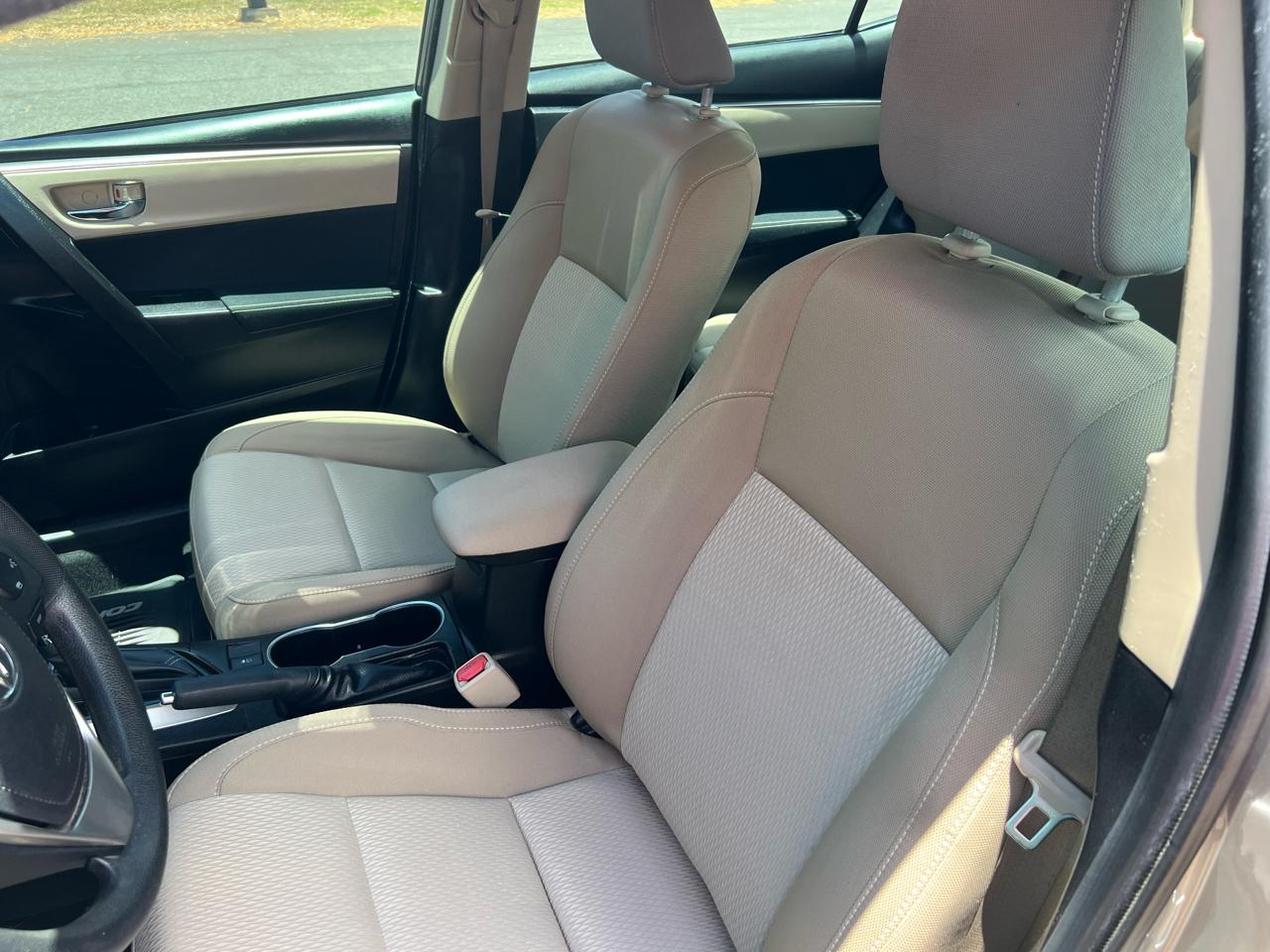 Toyota Corolla LE 2016