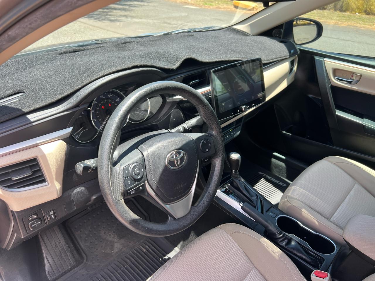 Toyota Corolla LE 2016