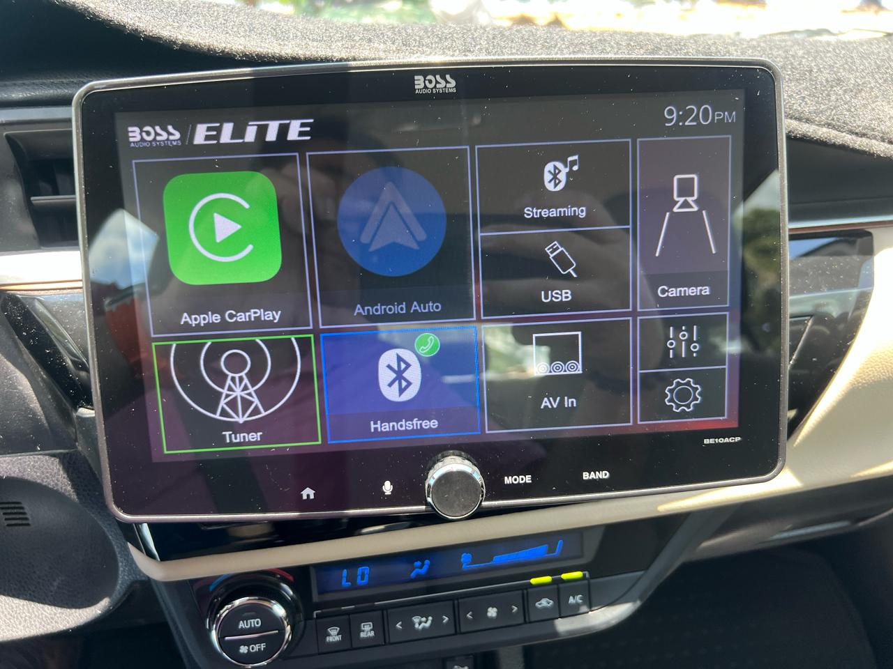 Toyota Corolla LE 2016
