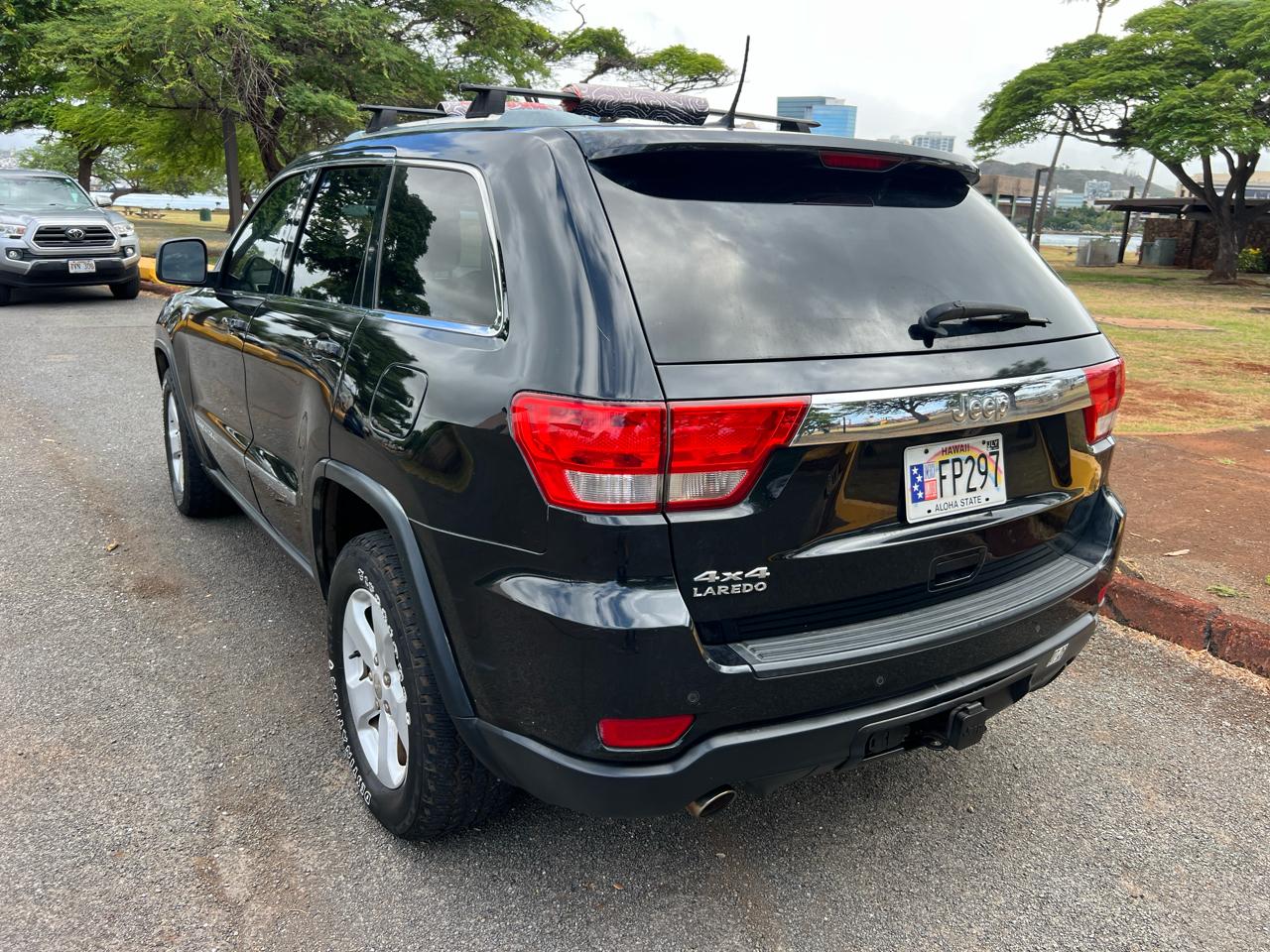 Jeep Grand Cherokee Laredo 4WD 2011