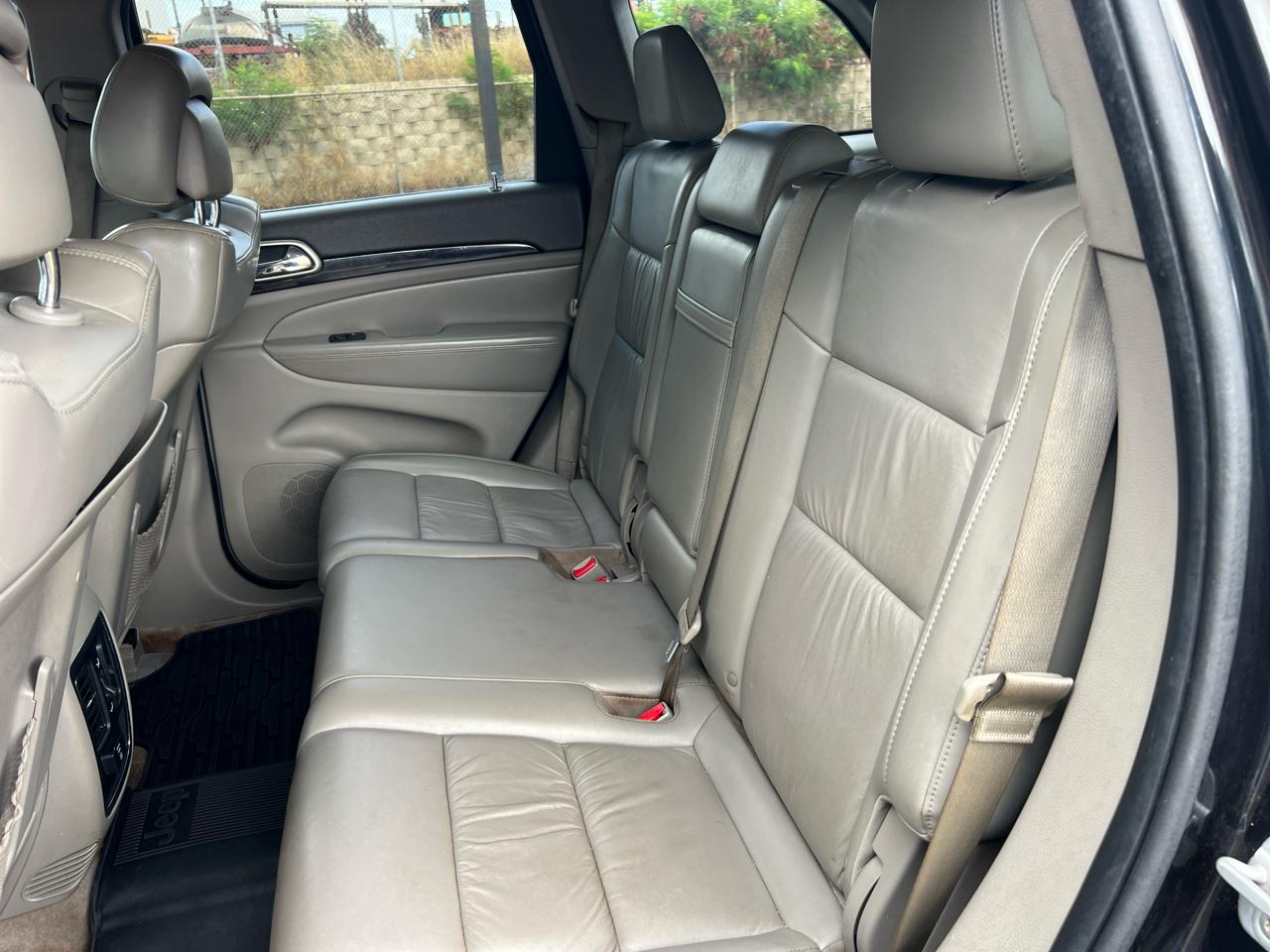 Jeep Grand Cherokee Laredo 4WD 2011