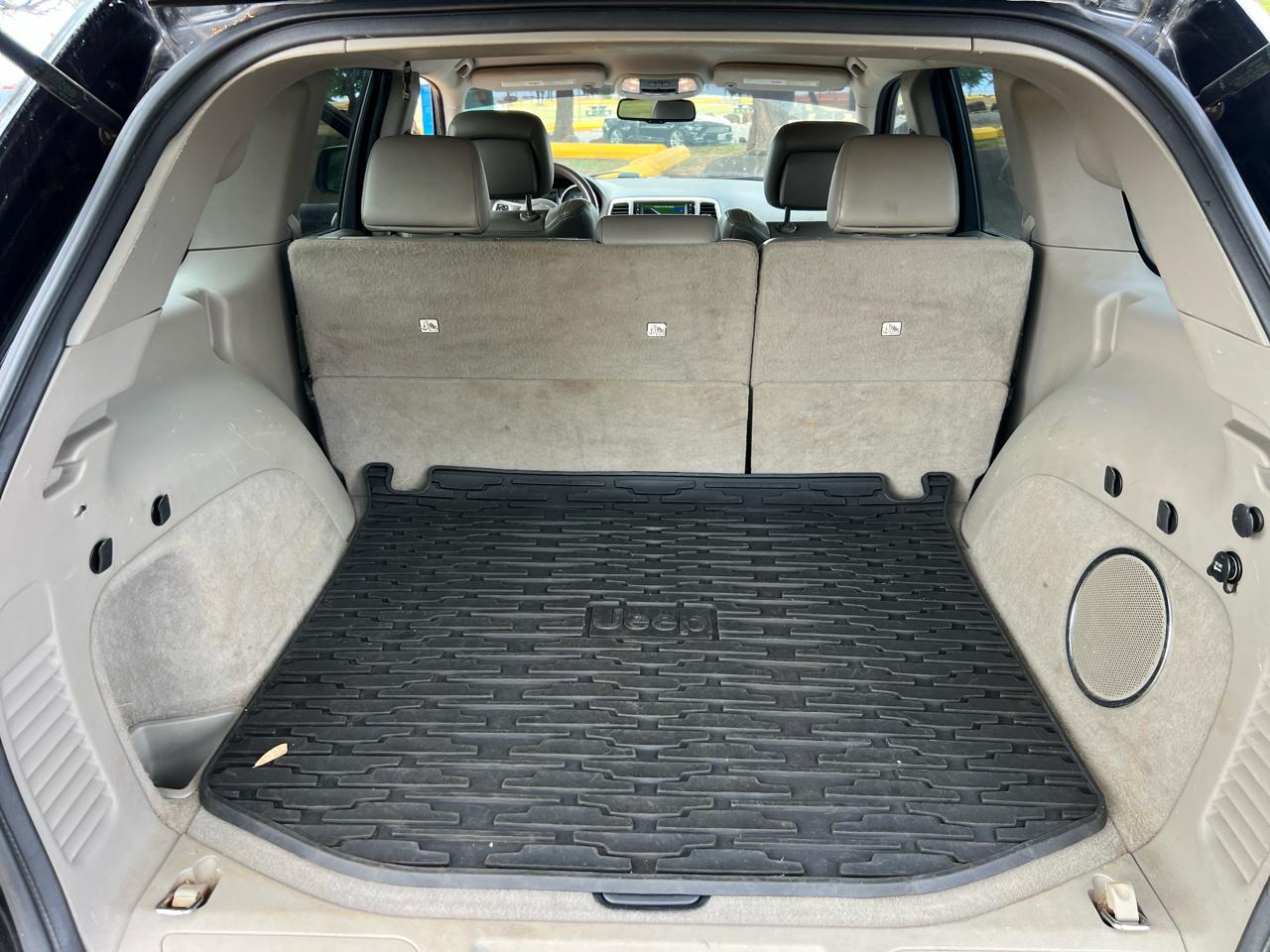 Jeep Grand Cherokee Laredo 4WD 2011