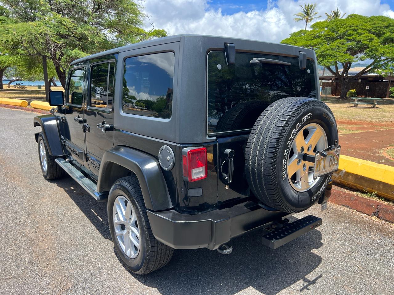 Jeep Wrangler Unlimited Sport 4WD 2011