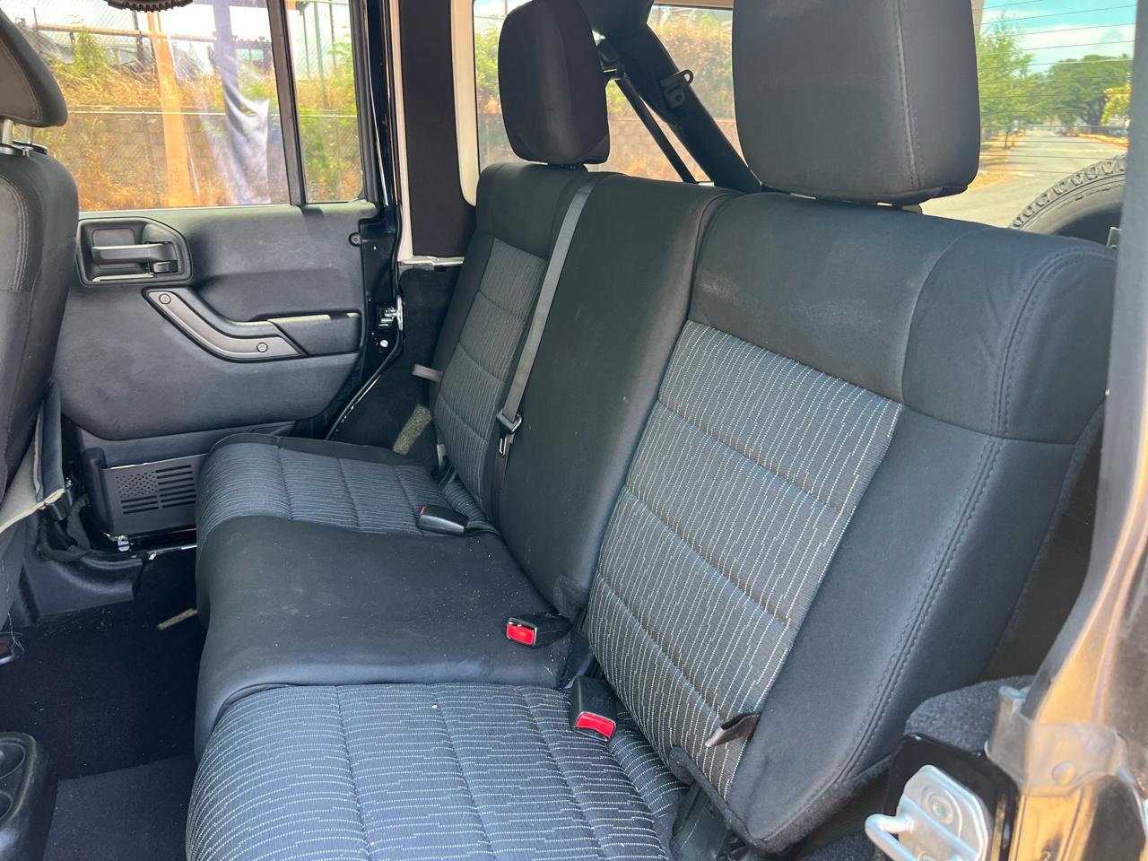 Jeep Wrangler Unlimited Sport 4WD 2011