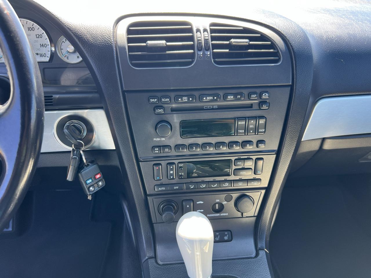 Ford Thunderbird Premium with removable top 2003