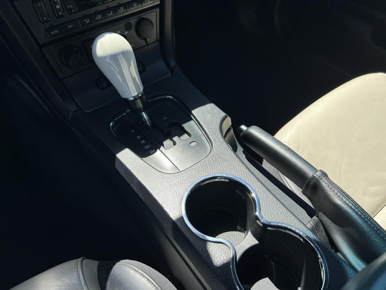 Ford Thunderbird Premium with removable top 2003