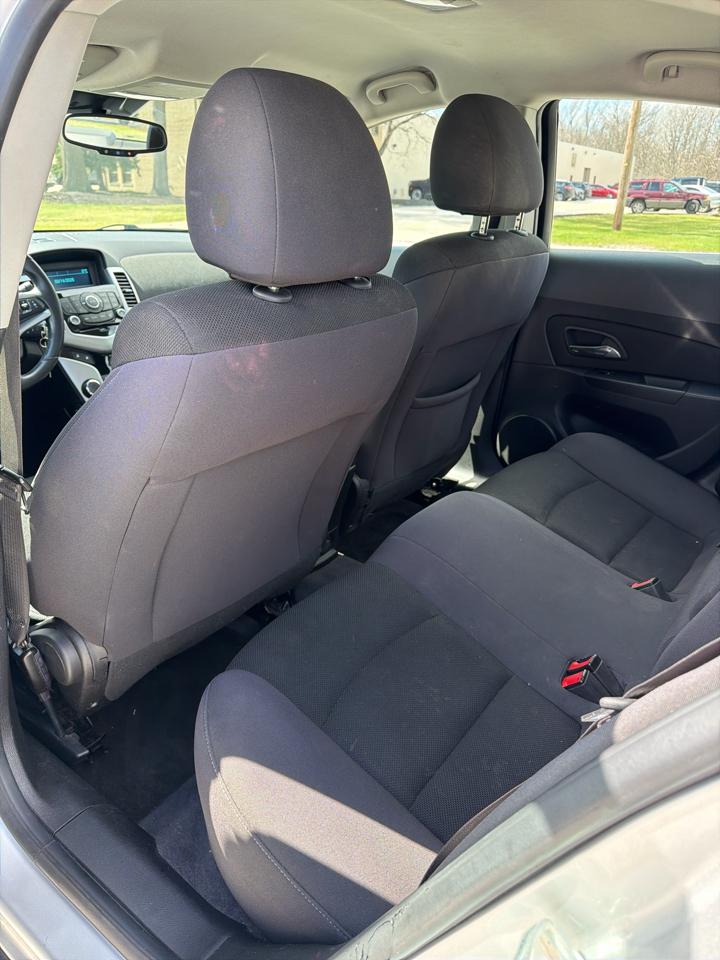 Chevrolet Cruze 1LT 2012