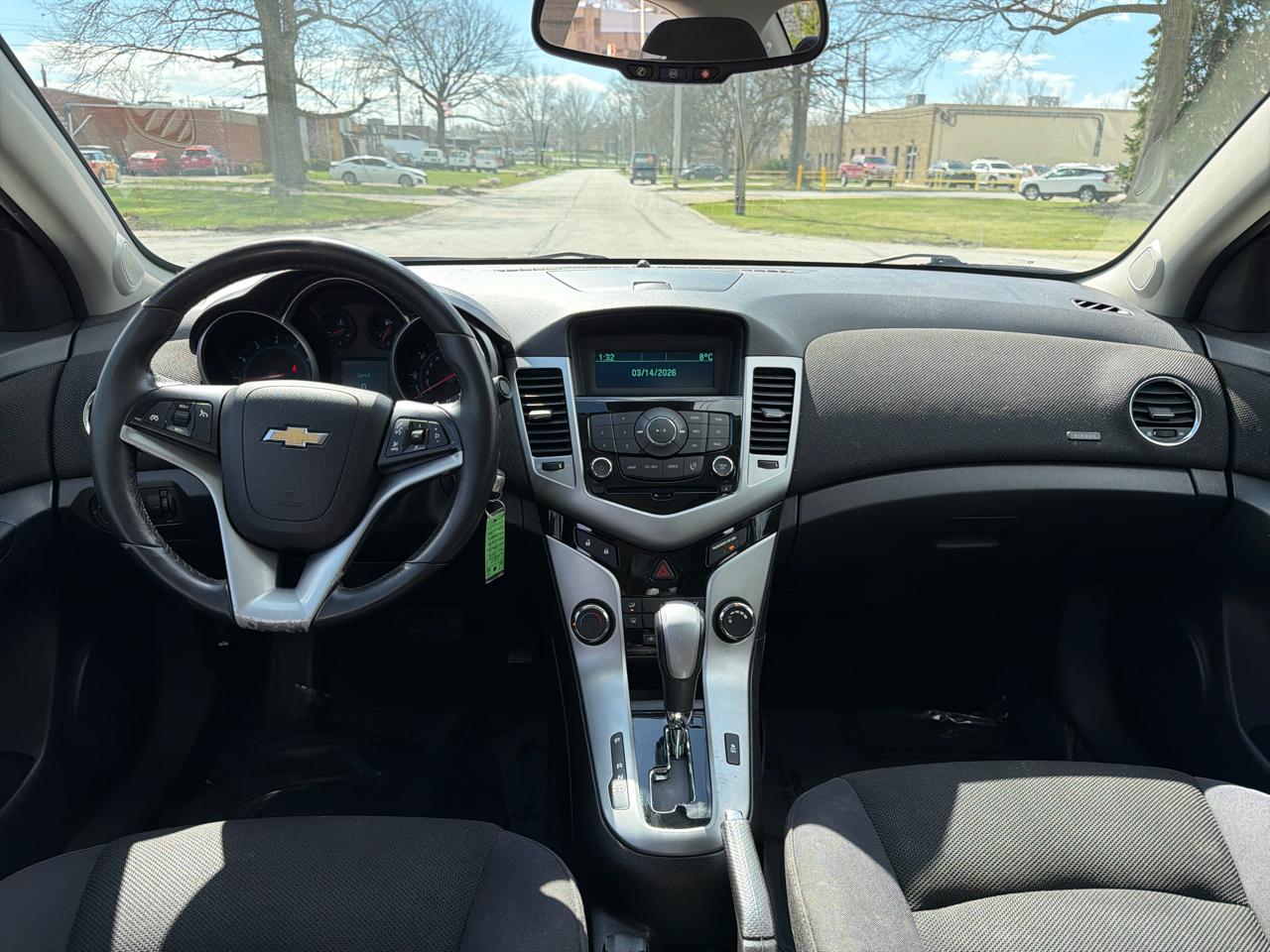 Chevrolet Cruze 1LT 2012