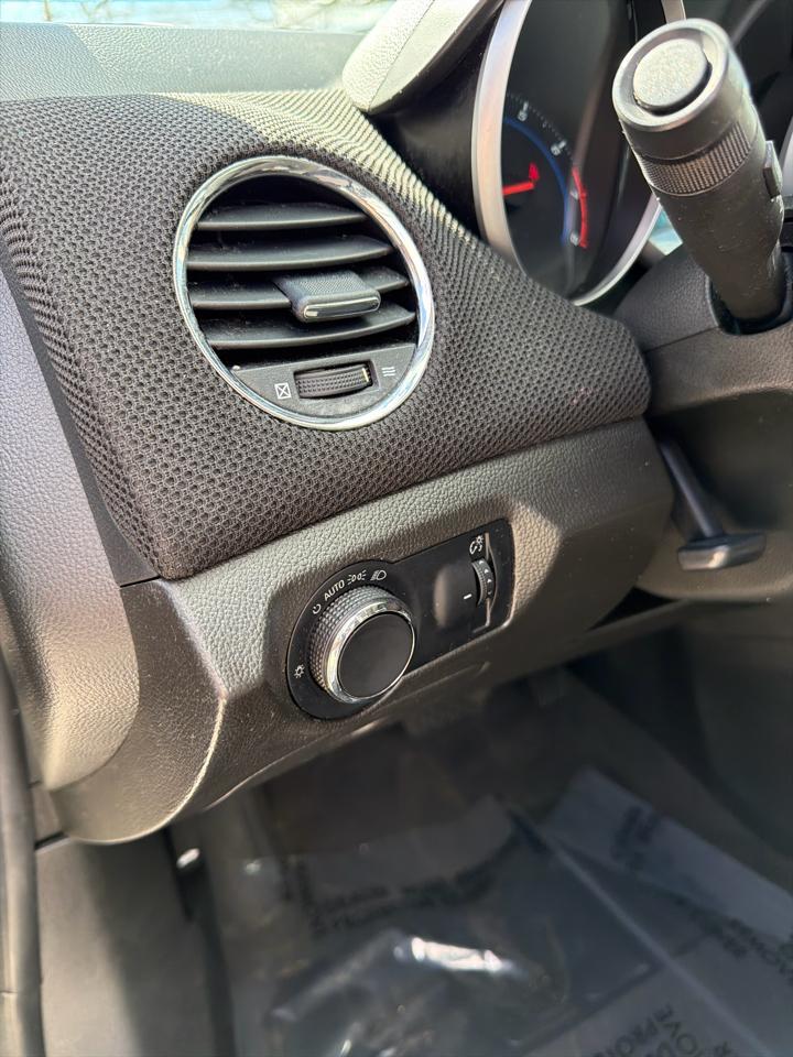 Chevrolet Cruze 1LT 2012